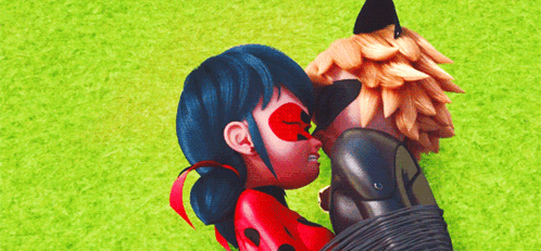 Chat Noir Lady Bug Sweet Kiss GIF