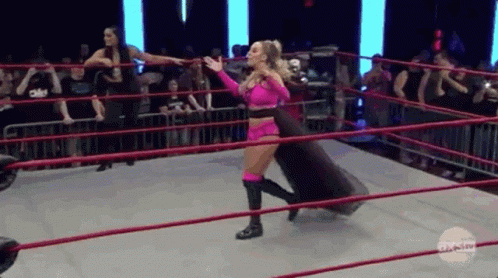 Chelsea Green Ring Entrances GIF