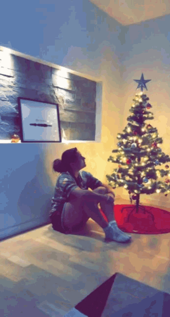 Christmas Tree Gif GIF