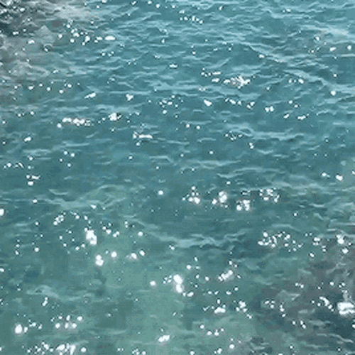 clear-water-sparkling-waves-hdoraw0osvs4