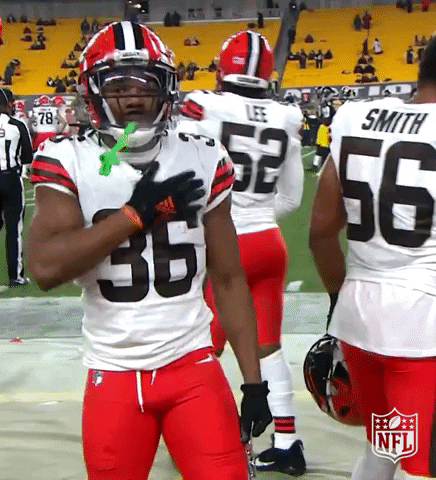 Cleveland Browns Mj Stewart Jr Chest Pound GIF