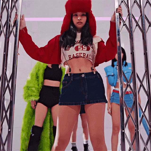 Close The Gate Jennie Gif GIF