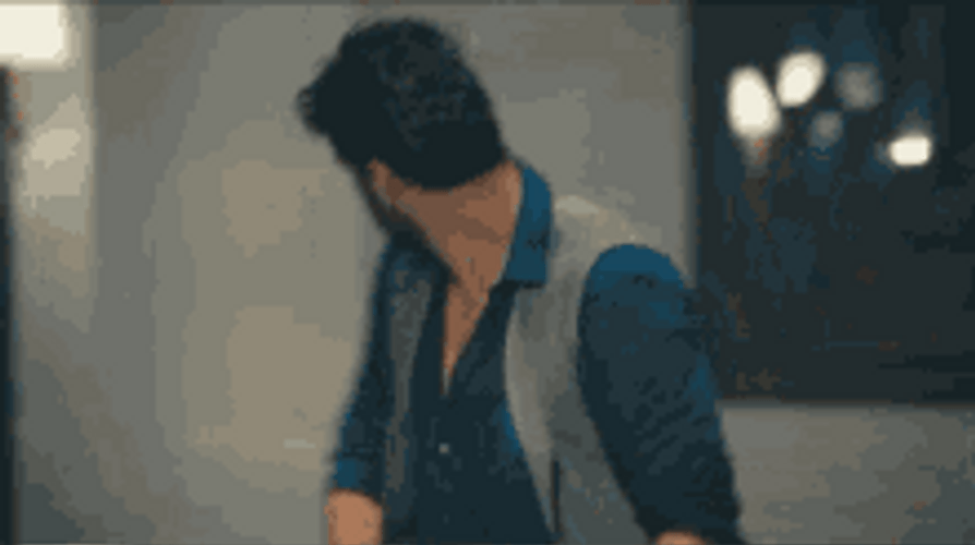 looking around confused gif