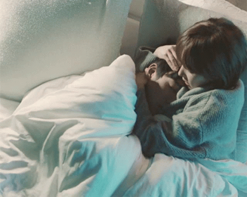 Couple Cuddle Kdrama Healer Ji-chang Wook GIF