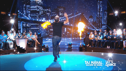 Crazy Dance Vendredi Tout Est Permis GIF