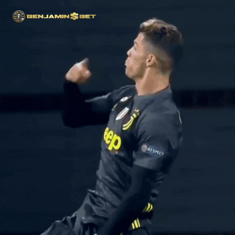 Cristiano Ronaldo High Jump Siu Twist GIF