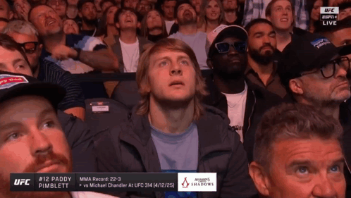Crowd Watching Pimplett vs Michael Chandler
