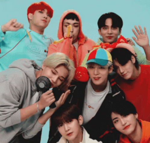 Cute Groupfie Ateez Group GIF