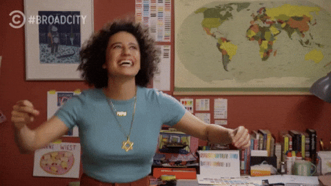 Dancing Ilana Glazer Yaaas GIF