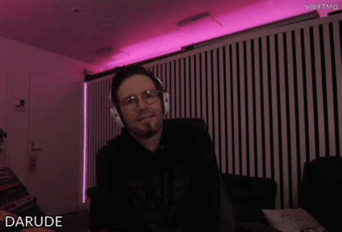 Darude Heart Hand Zoom In And Beat GIF