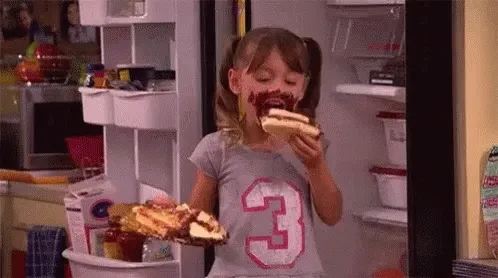 dessert-maya-le-clark-eating-cake-tovefu86v916ybwe