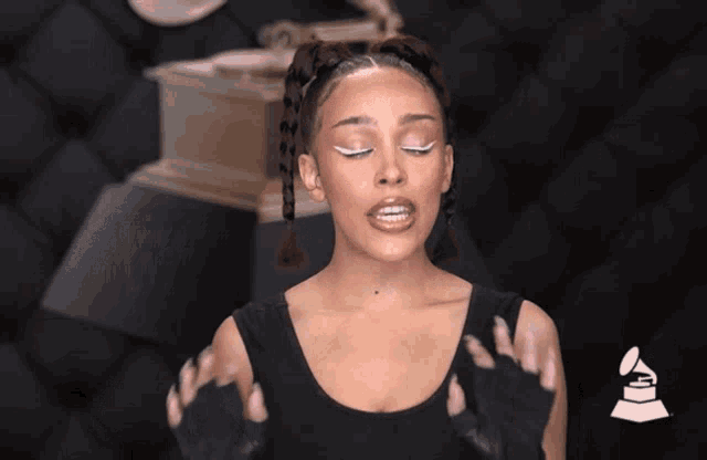 Doja Cat Explanation Gif GIF