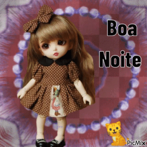 Doll With Boa Noite