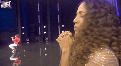 Dominican Got Talent Host Karina Larrauri GIF