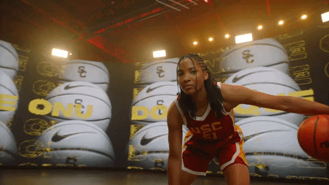 Dominique Darius Usc Player Dribbling Ball GIF