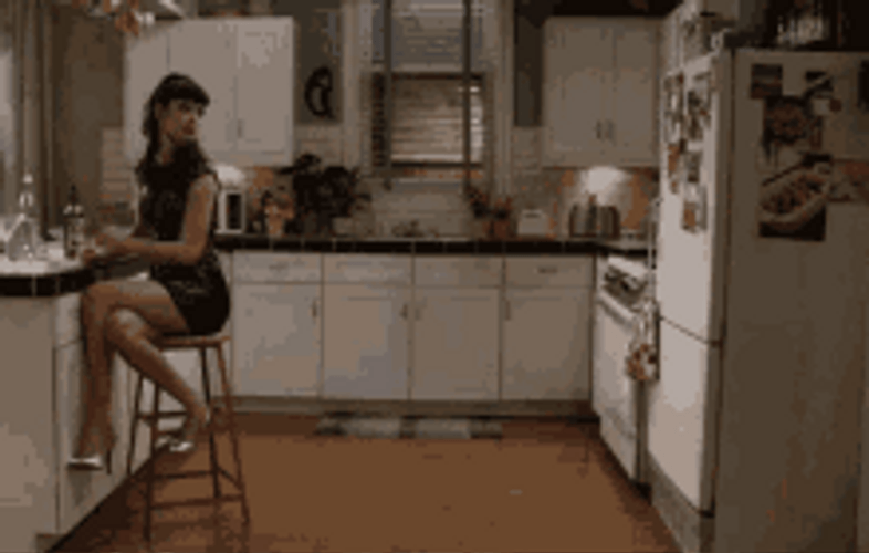 Don't Trust Girl Apartment Its Free Real Estate GIF