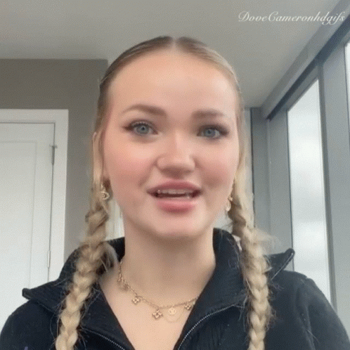 Dove Cameron 498 X 498 Gif GIF