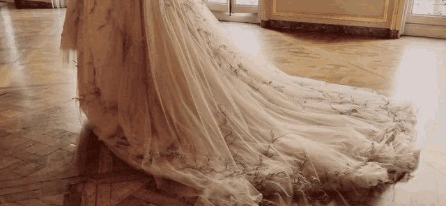 Dress Princess Gif GIF