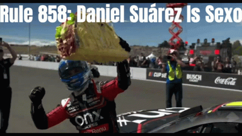 Driver Holding Bag Rule 858 Daniel Suarez Sexo