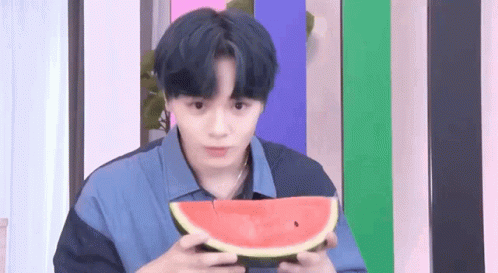 Eating Watermelon Jo1 Tsurubo Shion GIF