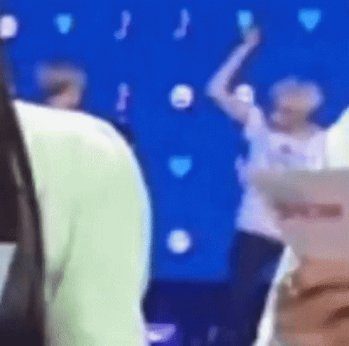 Elaine Dance Hamdi Mario GIF