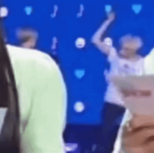 Elaine Dance Hamdi Mario GIF