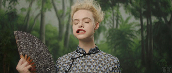 Elle Fanning Fan Fantasy Funny Mouth GIF