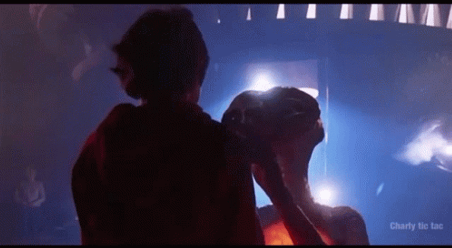 Elliot Hugging Et With A Best Goodbye GIF
