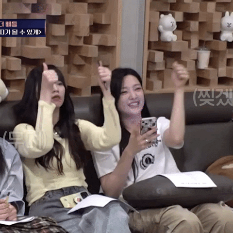 Elly Kpop Thumbs Up GIF