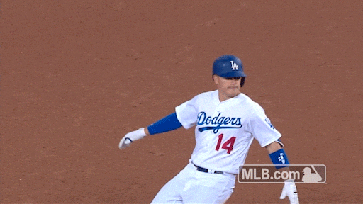Enrique Hernandez Claps GIF