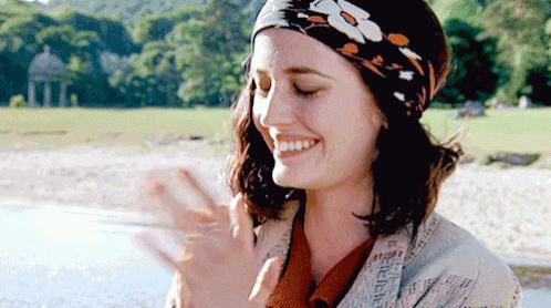 Eva Green Clapping GIF