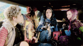 Evie Descendants Friends Road Trip GIF