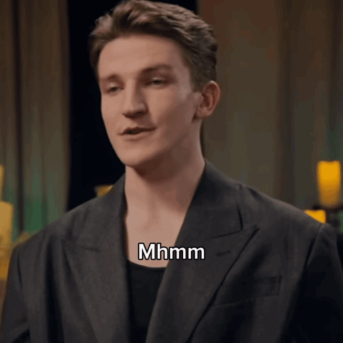 Ewan Mitchell As Aemond Targaryen Mhmm GIF