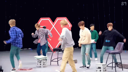 Exo Arcade Funny Dancing GIF