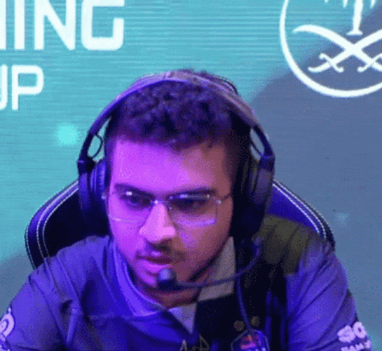 Falcon Member Not Like This Game Play GIF