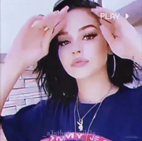 Aesthetic Girl Gif File 16424kb GIF