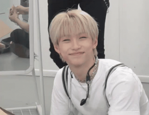 Felix Stray Kids Eating Sandwich GIF
