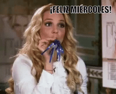 Feliz Miercoles Britney Spears GIF