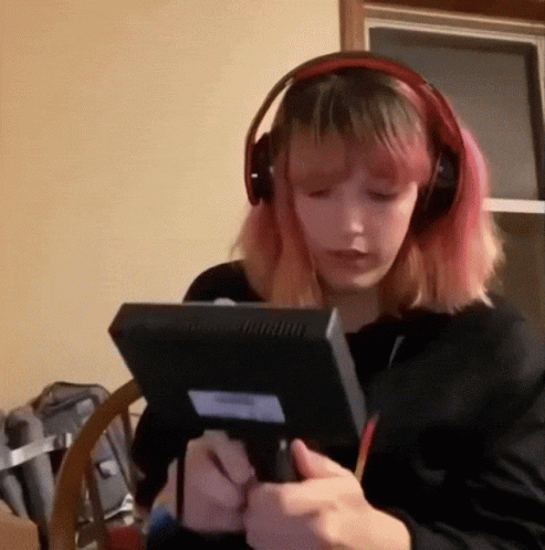 Female Streamer Stunned By Flashbang GIF