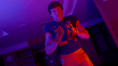 Fighting Illini Bow Paying Respect GIF