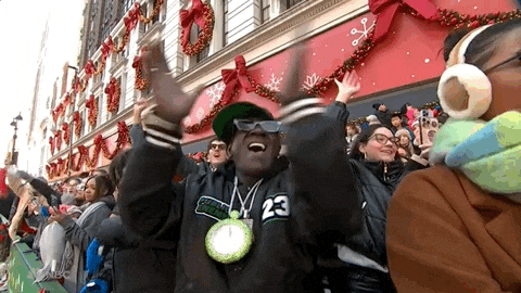 Flavor Flav At Macys Parade 2023 GIF