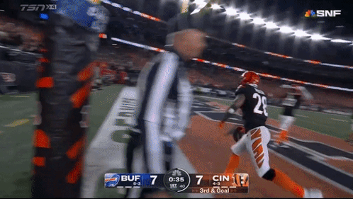 Football Game Between Buf And Cincinnati Titans GIF
