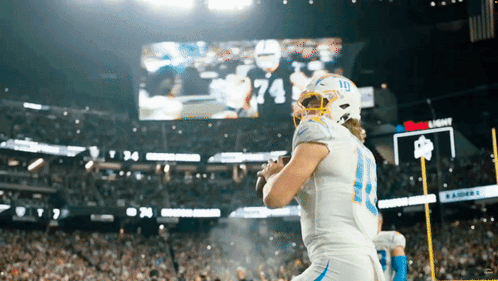 Football Player Number 10 Running With Ball GIF