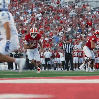Football Player Number 3 Running With Ball GIF
