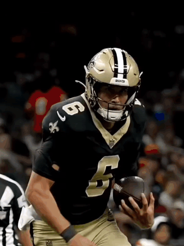 Football Player Number 5 Running With Ball GIF