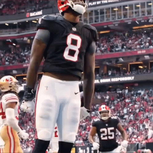 Football Player Number 8 Before Crowd GIF