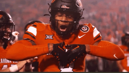 Football Player Wearing Oklahoma Helmet GIF
