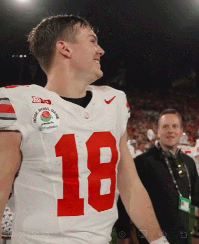 Football Player White Jersey Number 18 GIF