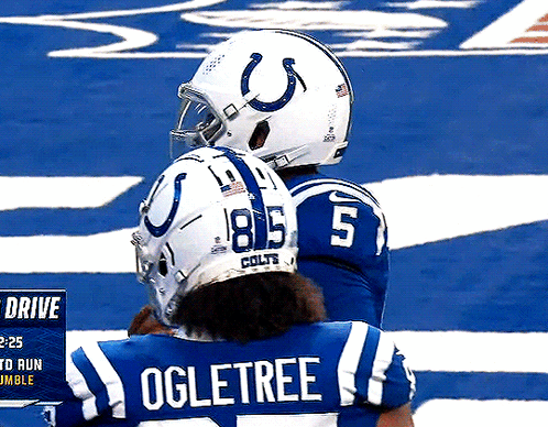 Football Player With Ogletree On Jersey GIF