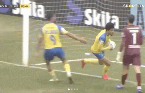 Football Sunday Player Salute GIF